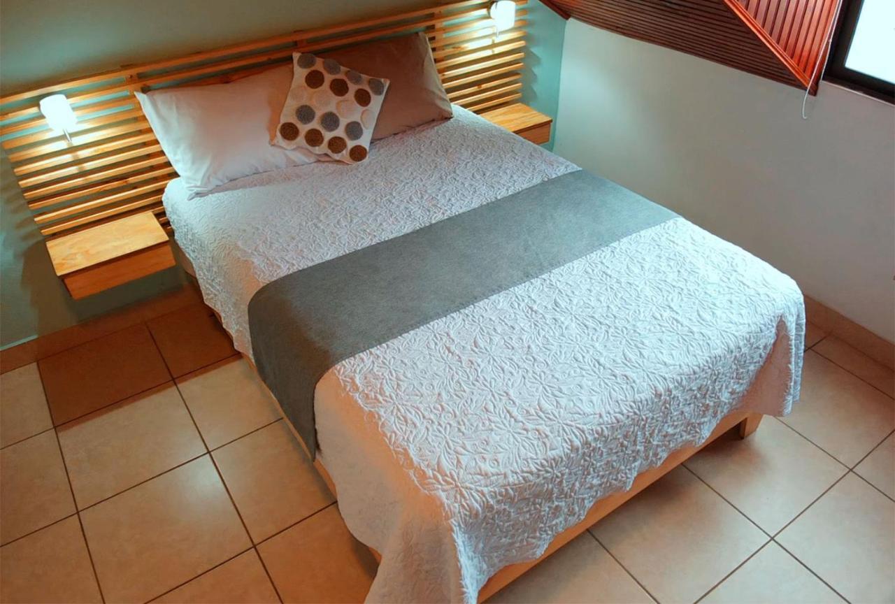 Trebol Amarillo Bed & Breakfast Escazú Exteriör bild